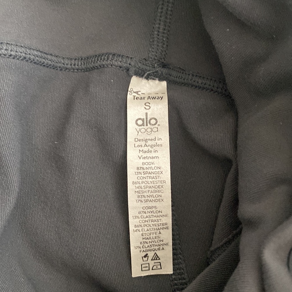 Alo yoga Moto legging 🌟 - Picture 4 of 8